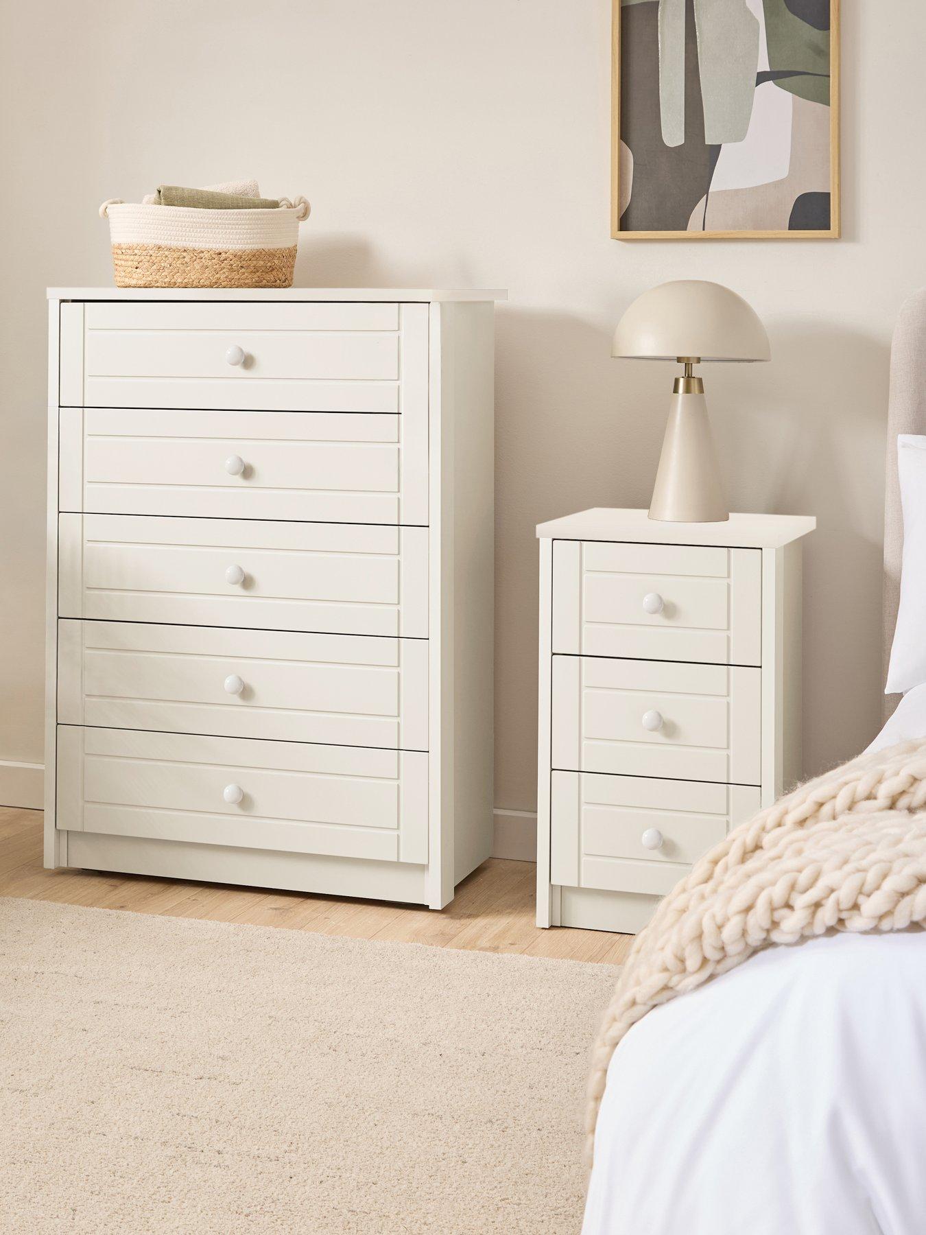 one-call-alderley-ready-assembled-3-piece-package-chest-of-5-drawers-and-2-bedside-chests