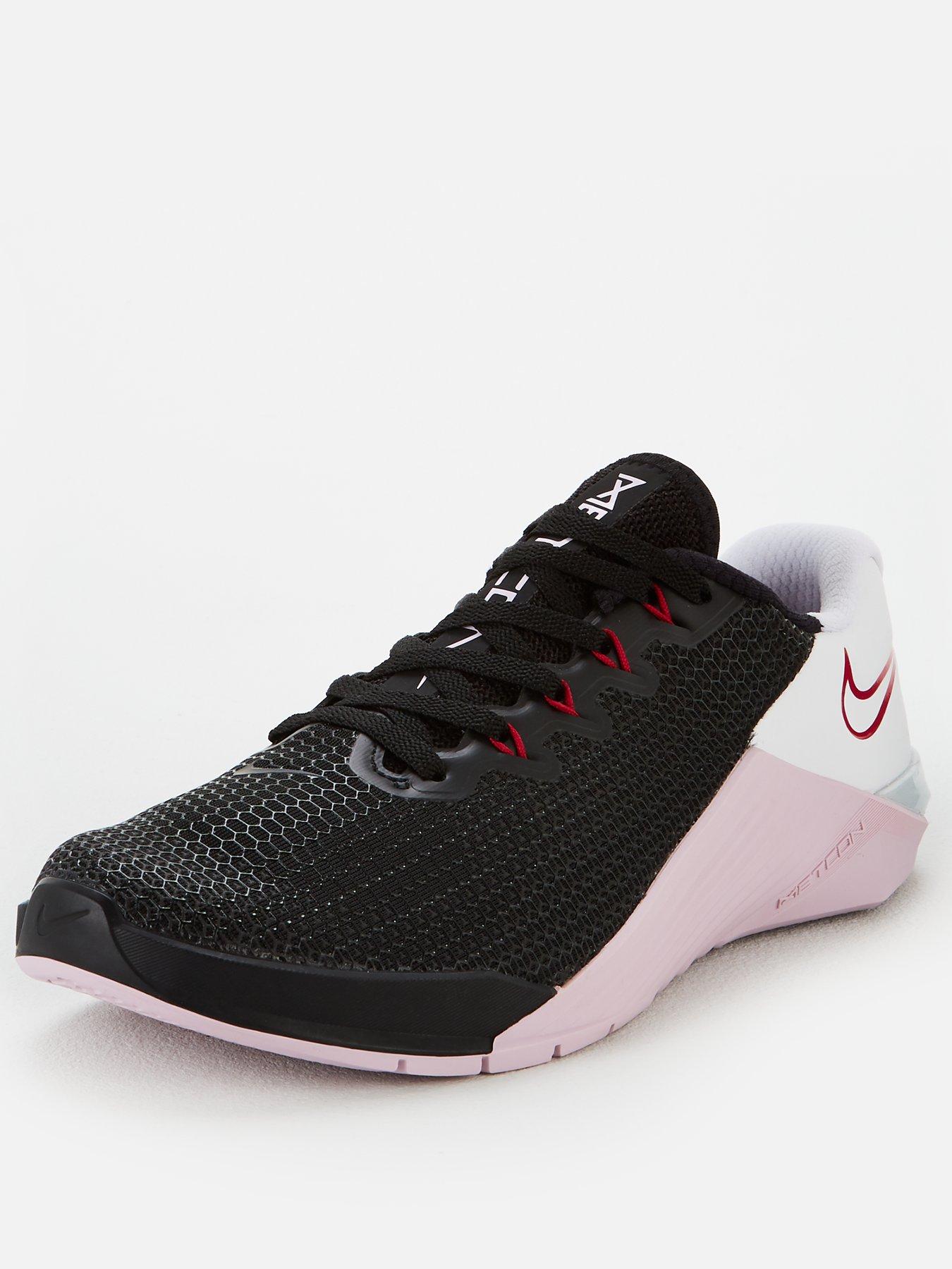 ladies nike metcon trainers