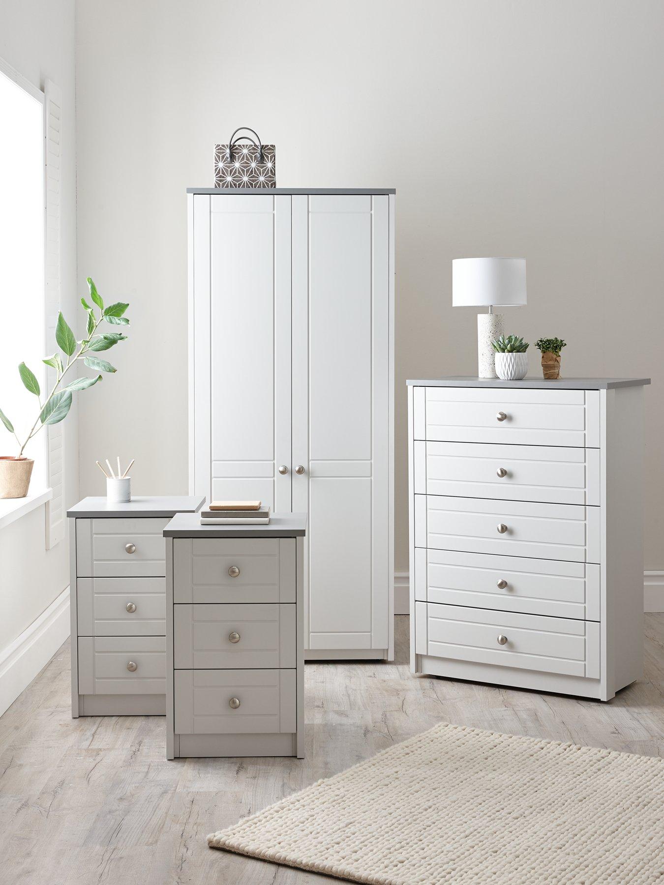 undefined Alderley Ready Assembled 4 Piece Package - 2 Door Wardrobe, Chest of 5 Drawers and 2 Bedside Chests