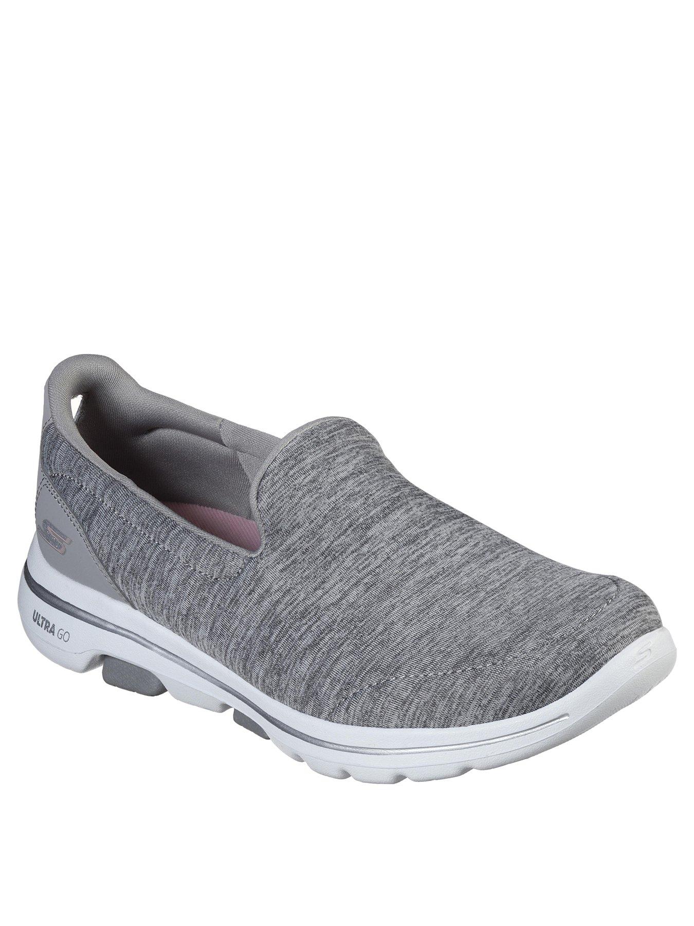 skechers slip on pumps