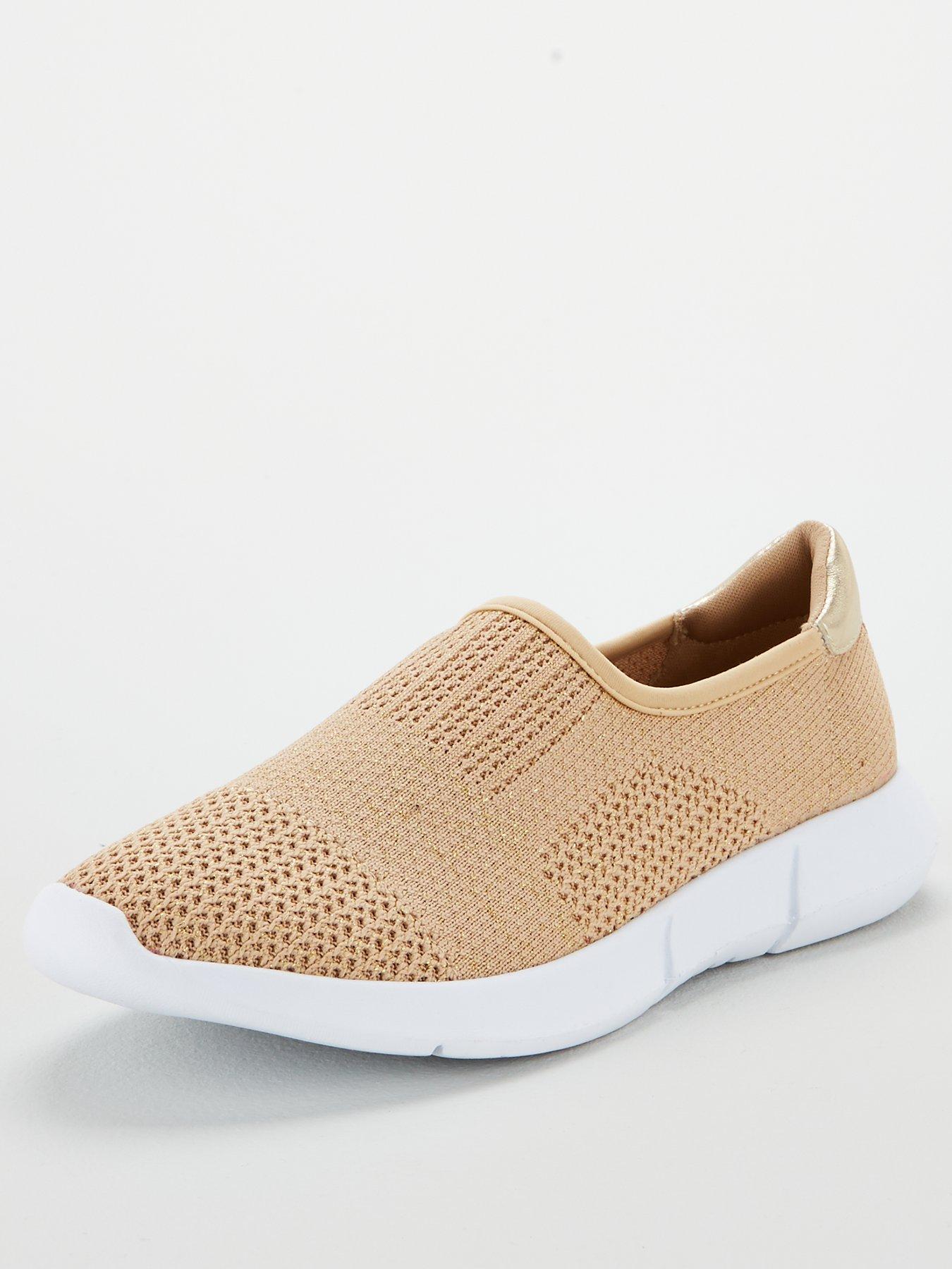 carvela carly 2