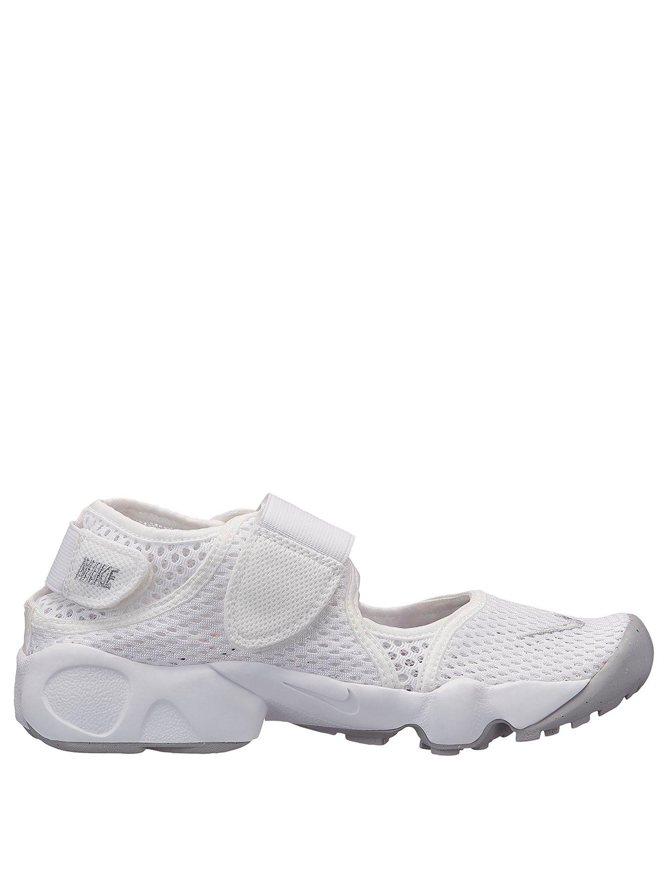 girls nike rift trainers