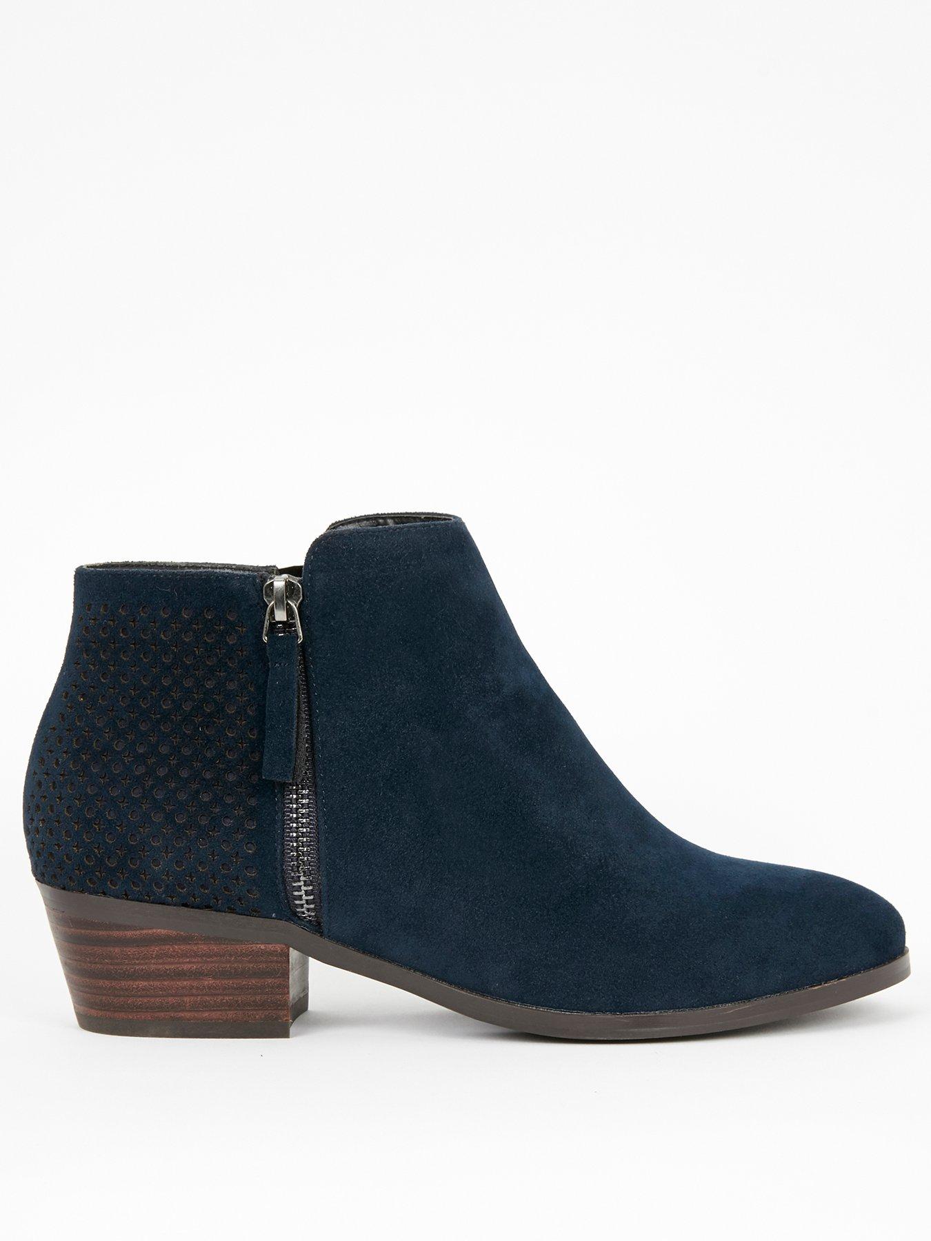 evans ladies trainers