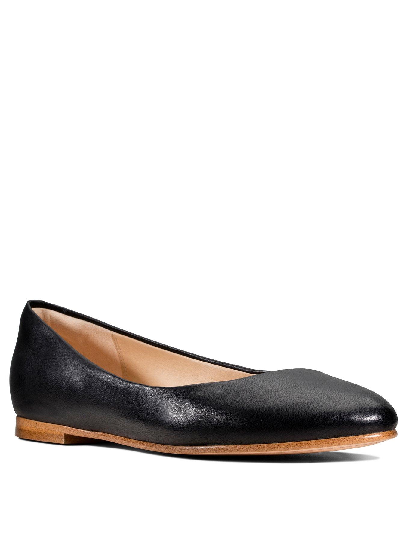 clarks dressy flats
