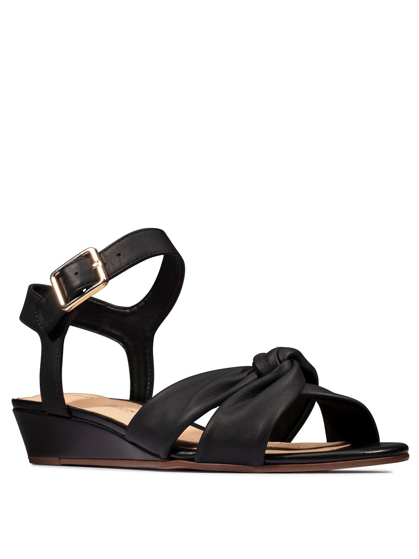 clarks low wedge sandals