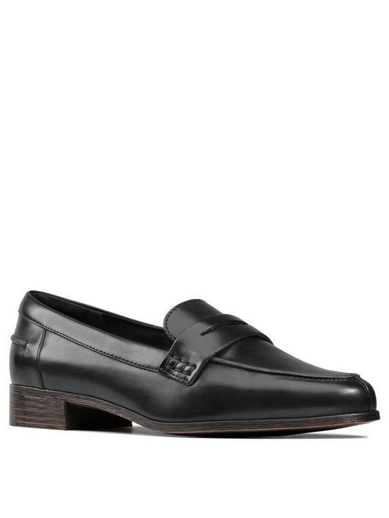 front image of clarks-hamble-leather-loafers-black