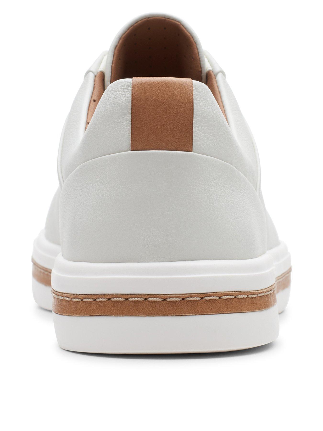 clarks un maui lace white