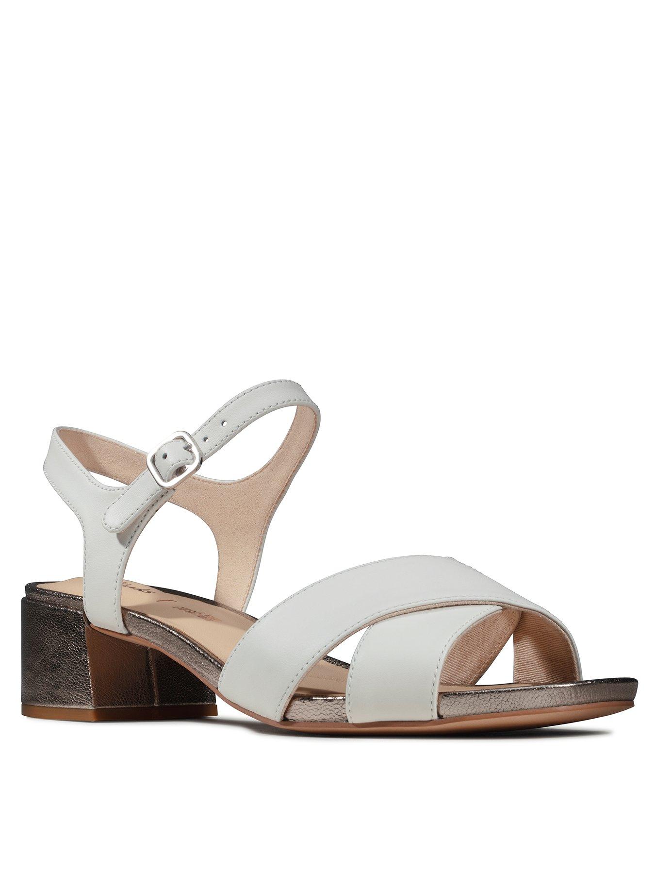 clarks sale sandals uk