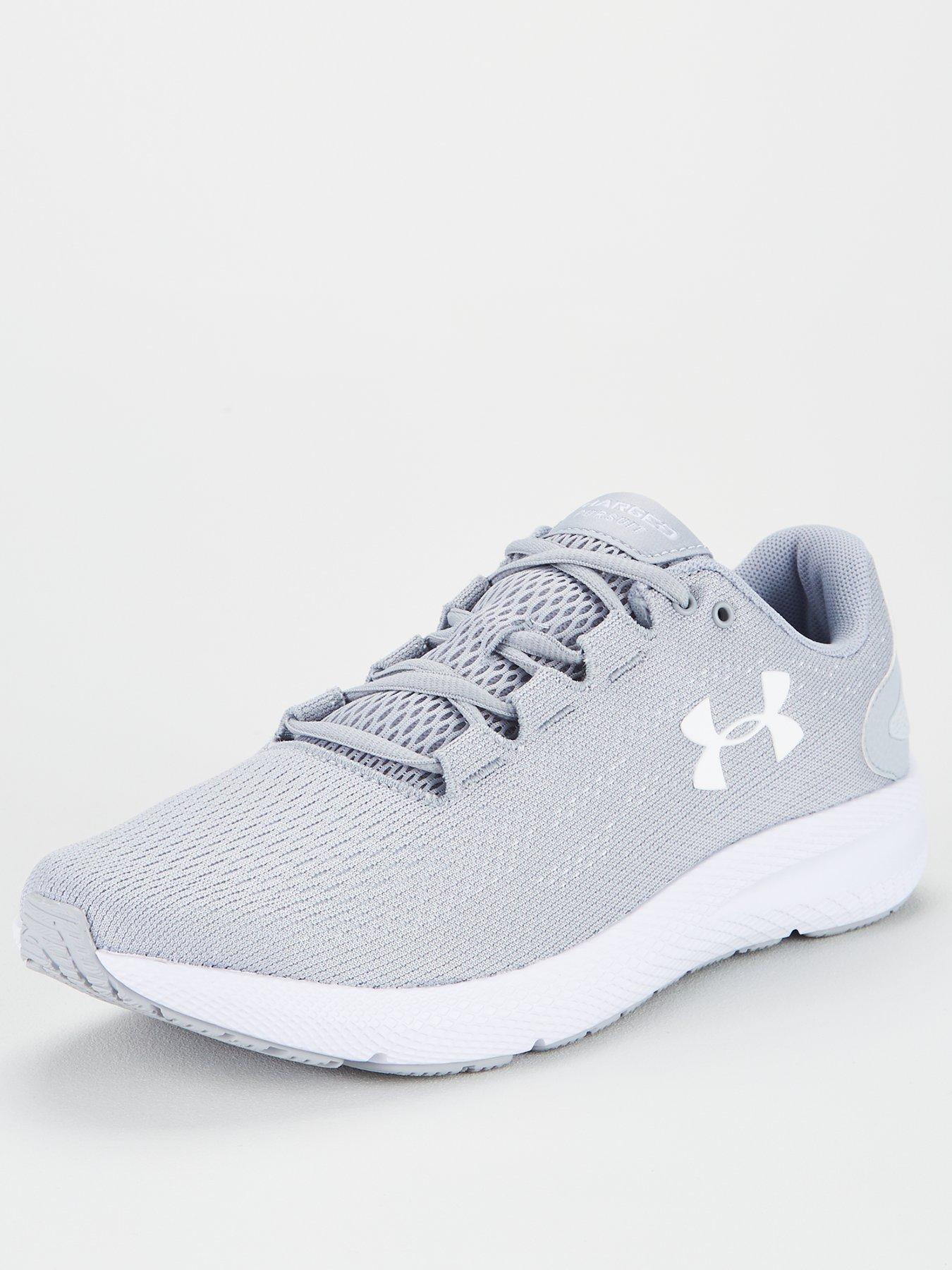 underarmer trainers