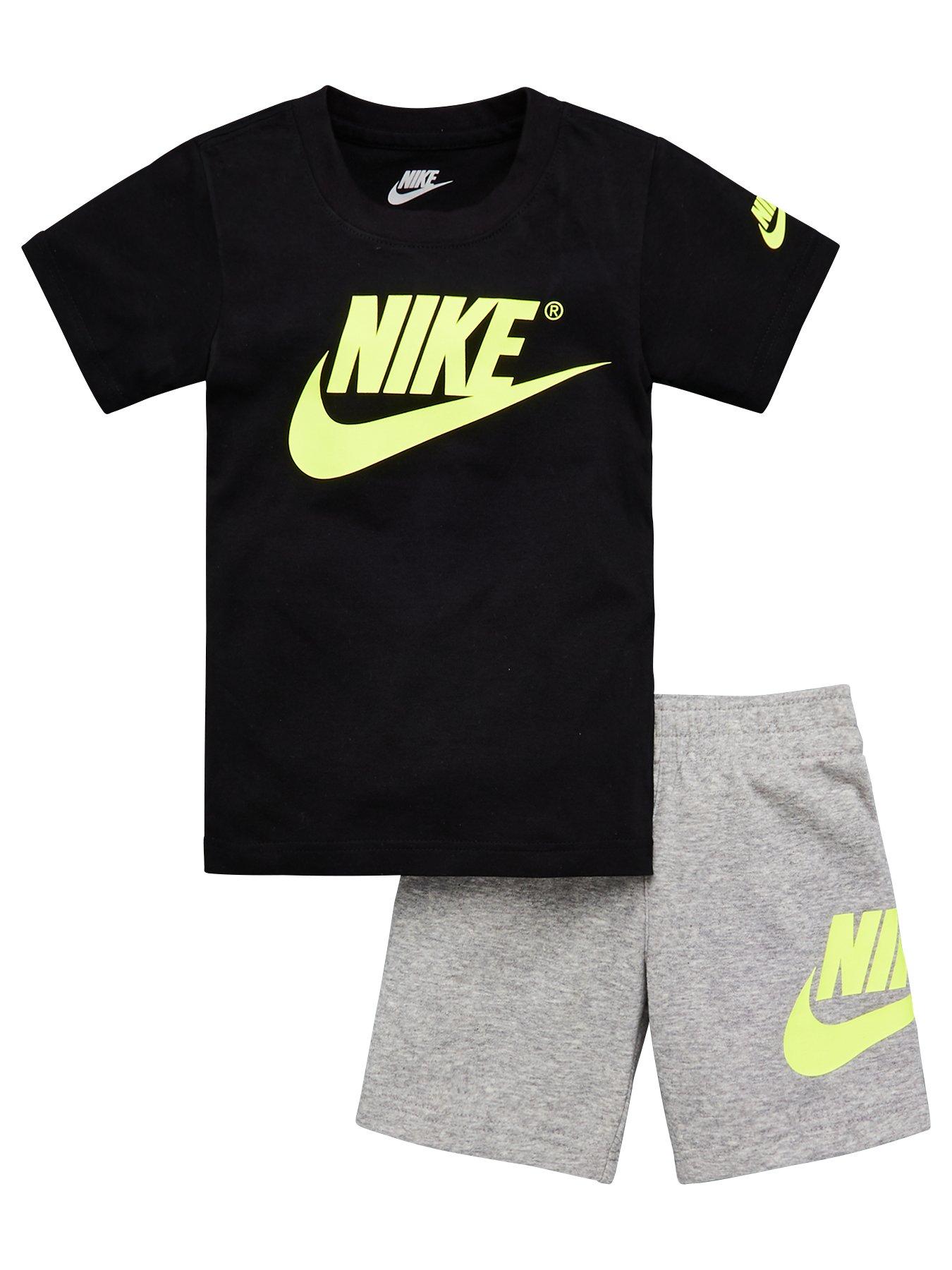 nike boys short set