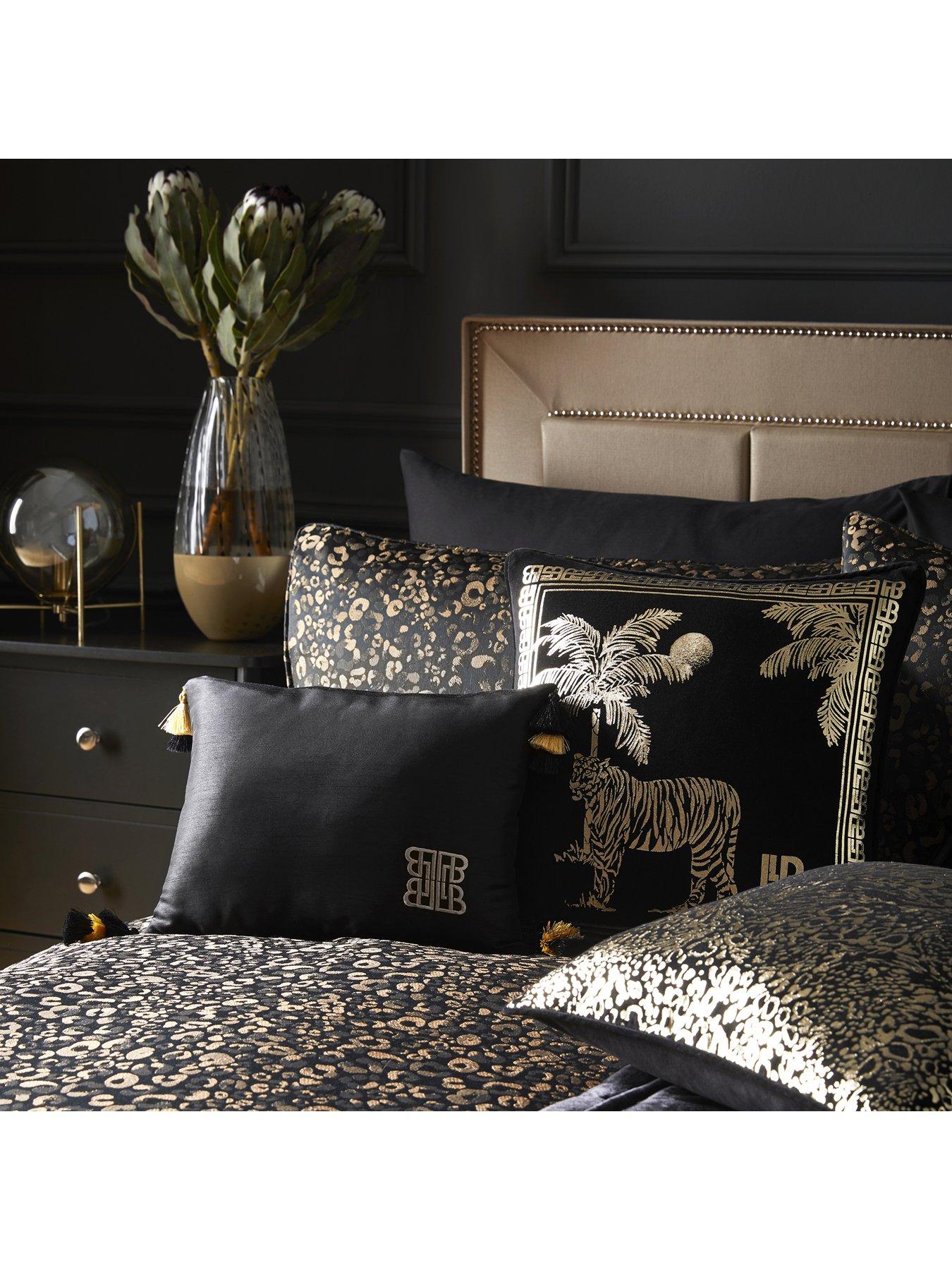 Laurence Llewelyn Bowen Sleeping Beauty Collection Roar Duvet