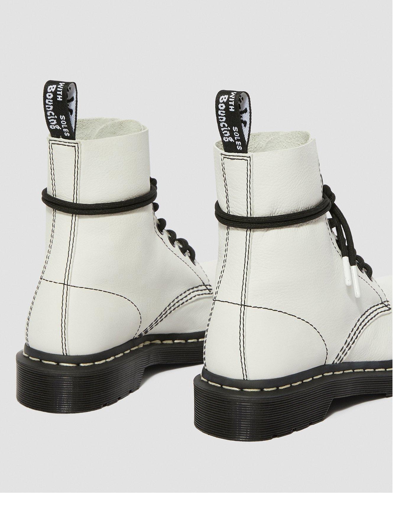 1460 pascal 8 eye boot
