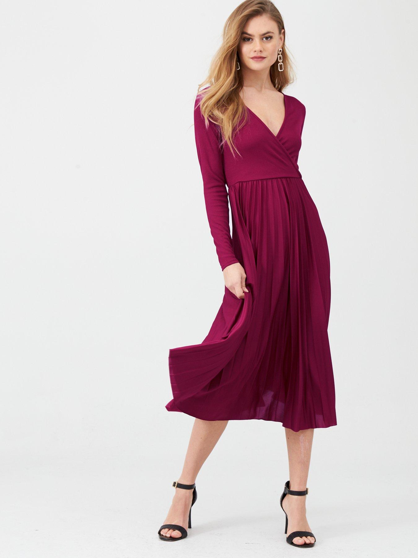 burgundy pleated dress