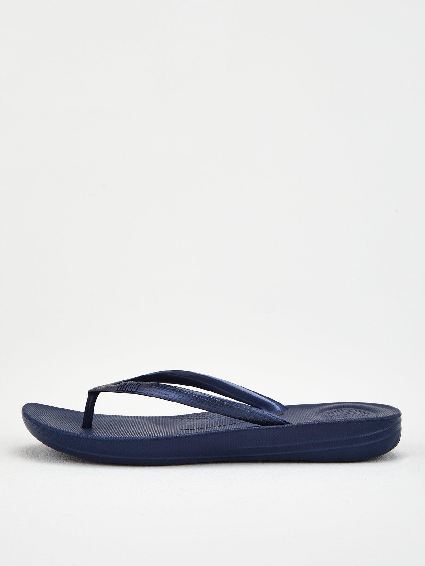 FitFlop Iquishion Ergonomic Flip Flop Navy very