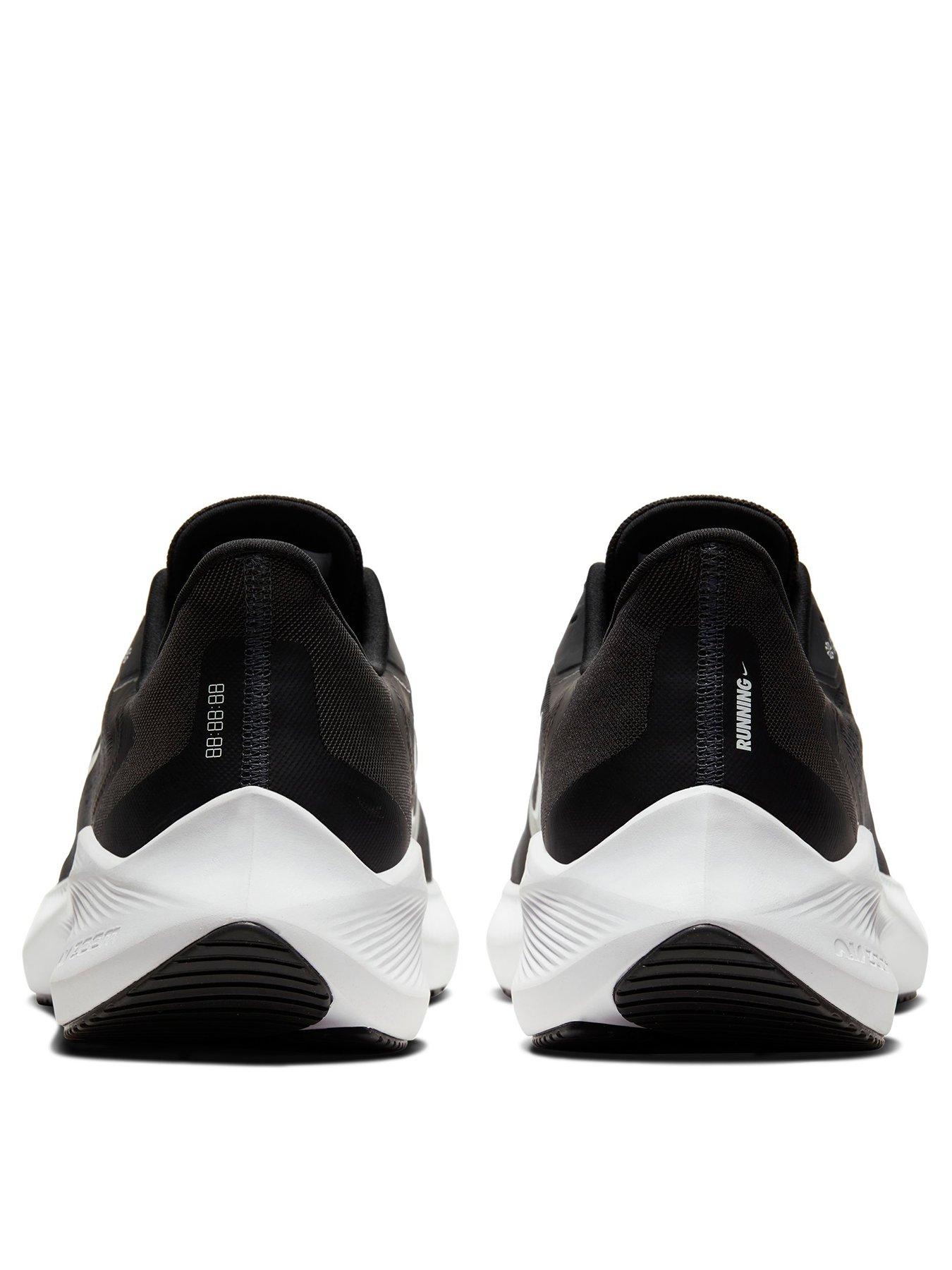nike zoom winflo 7 black