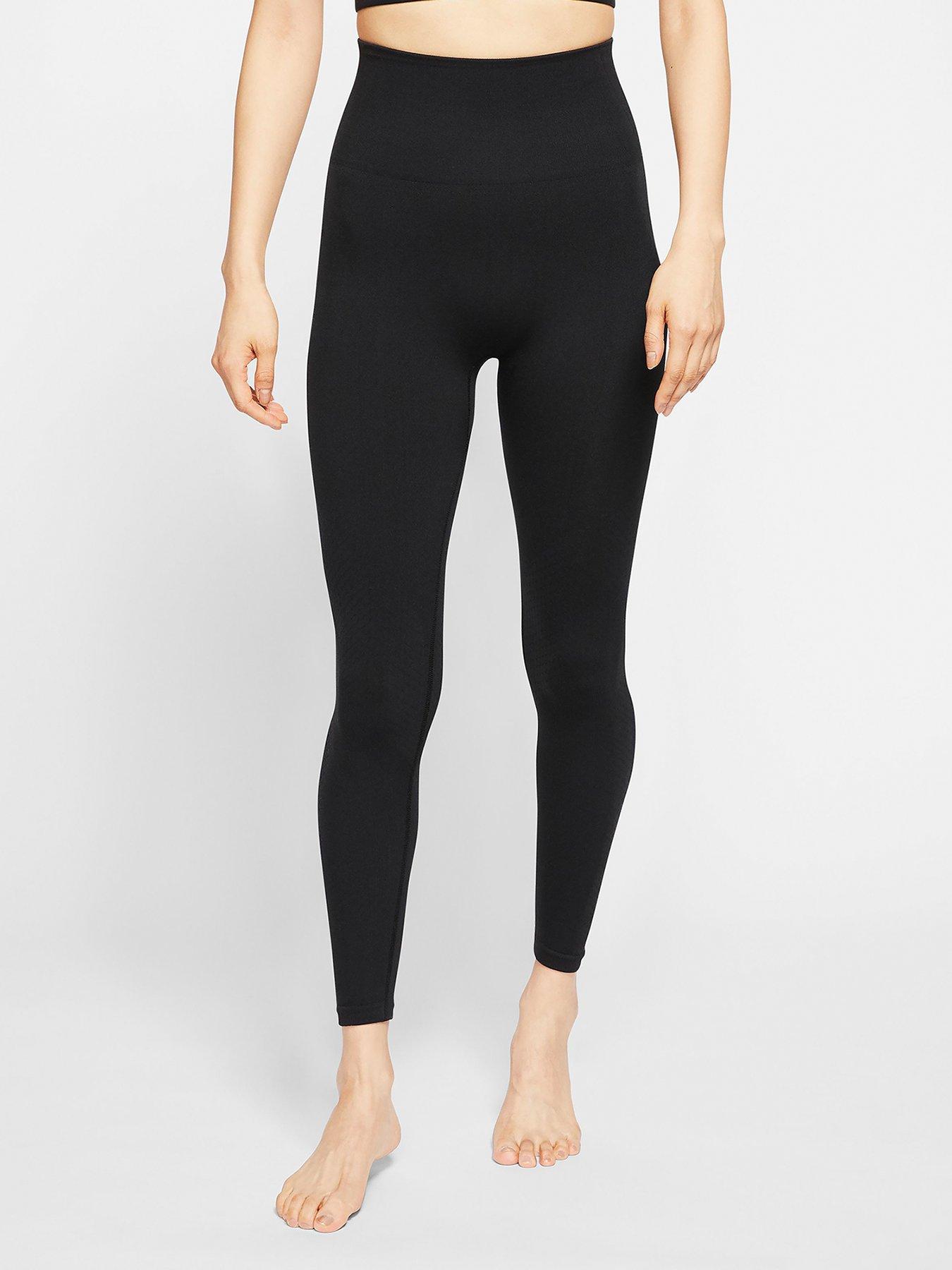 nike yoga pants womens