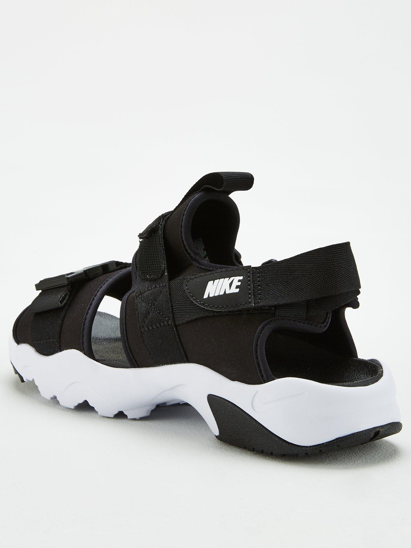 nike canyon sandal black