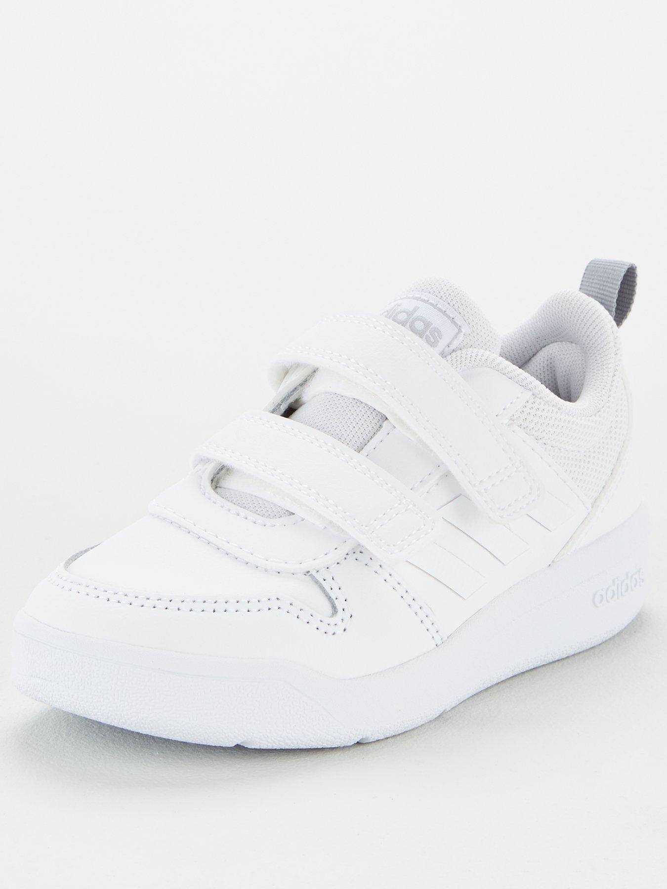 childrens trainers