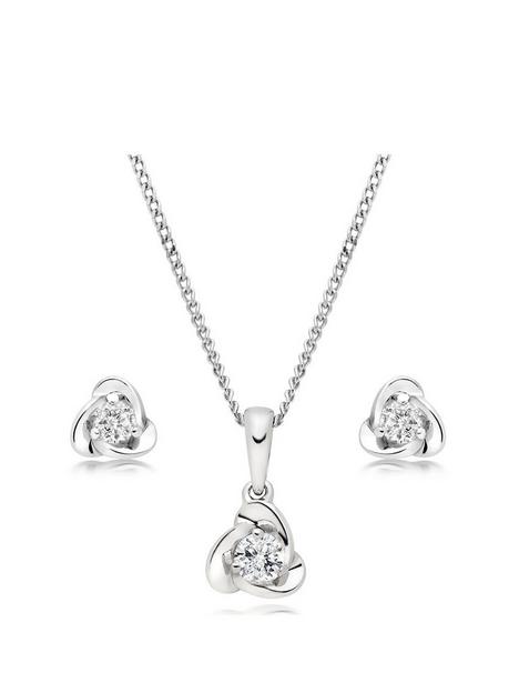 beaverbrooks-white-gold-diamond-pendant-and-earrings-set