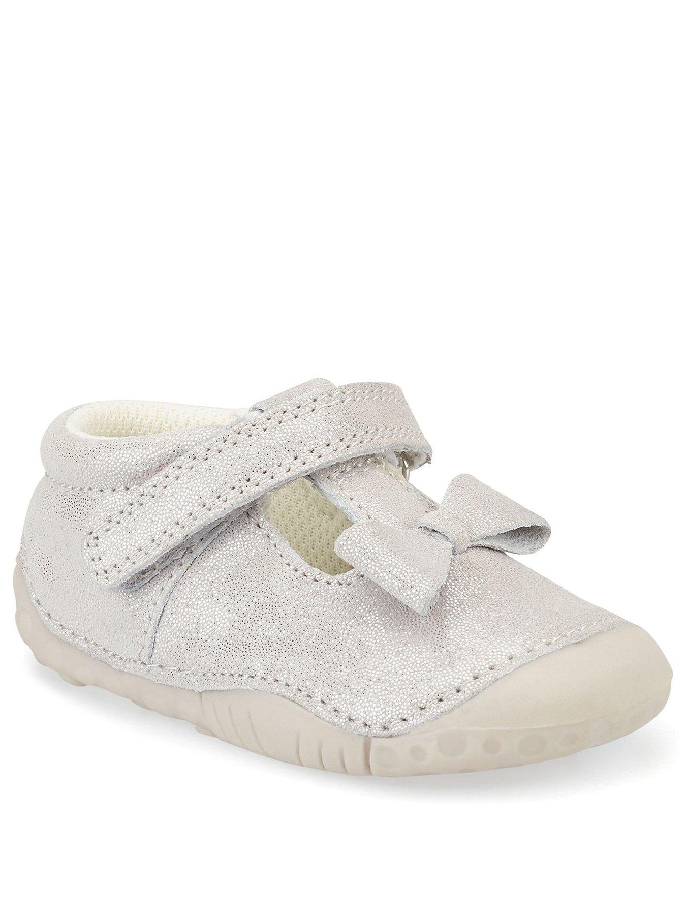 baby girl shoes size 4