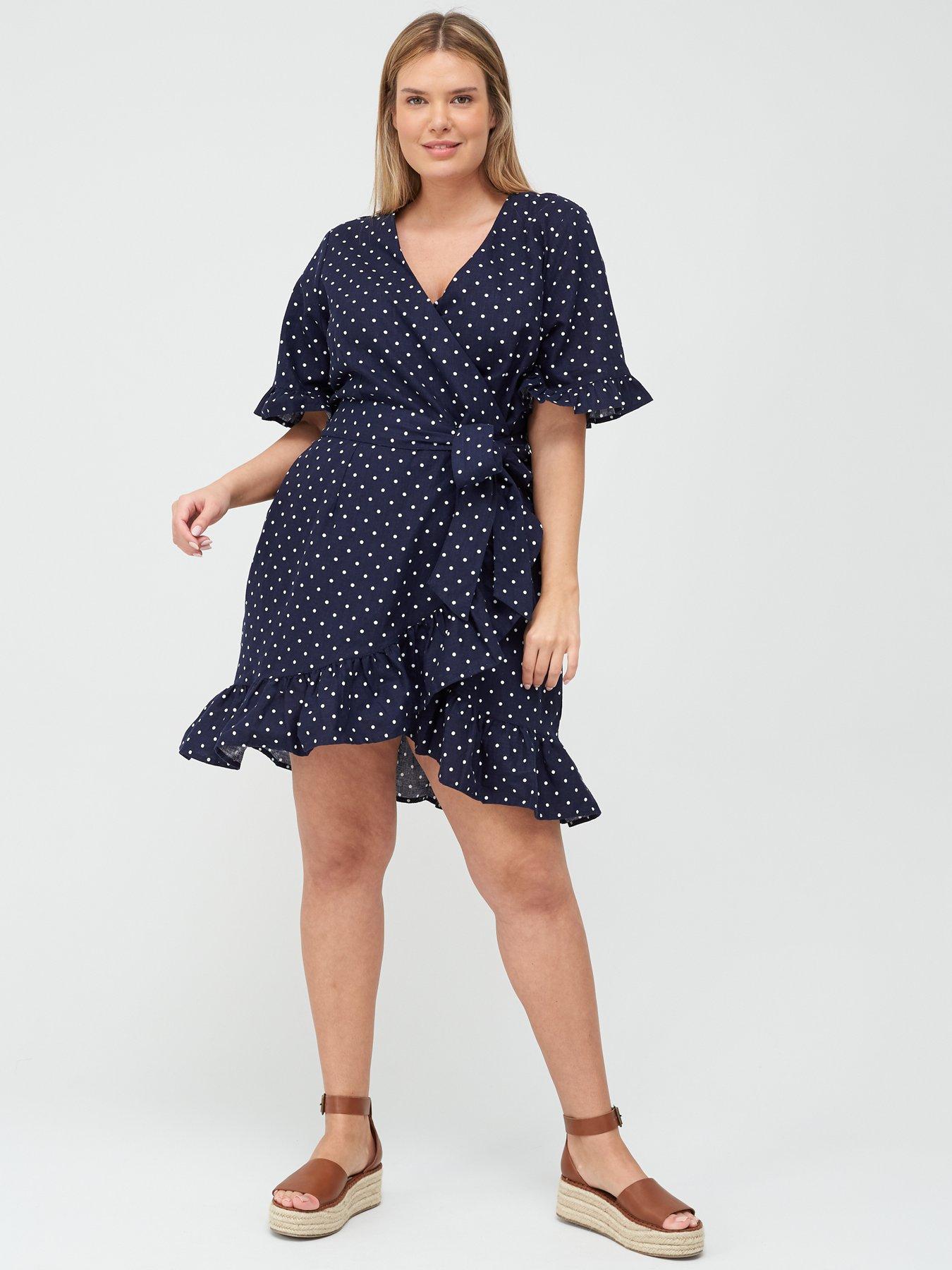 wrap dress curve