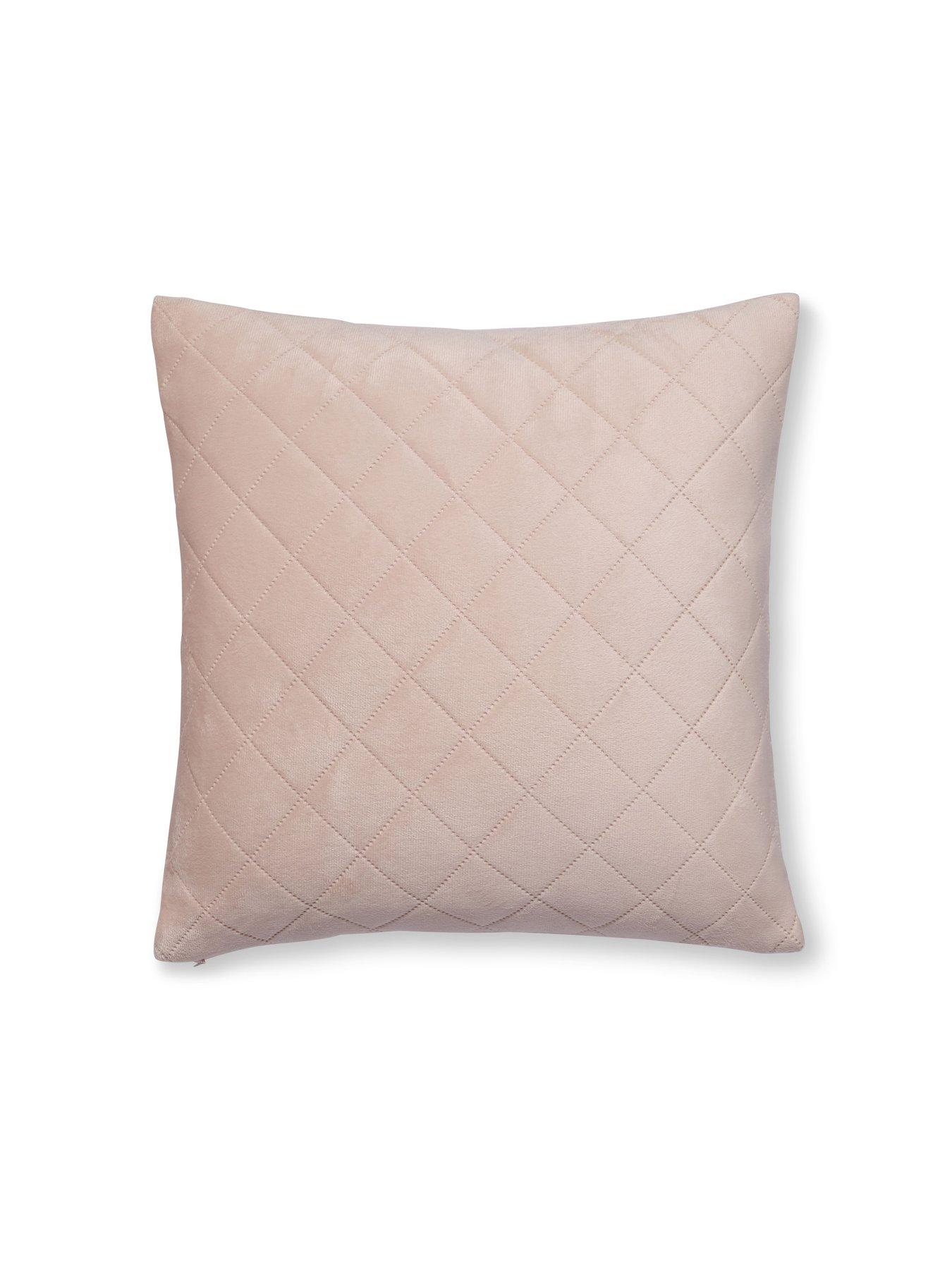 Catherine Lansfield So Soft Luxe Cushion review