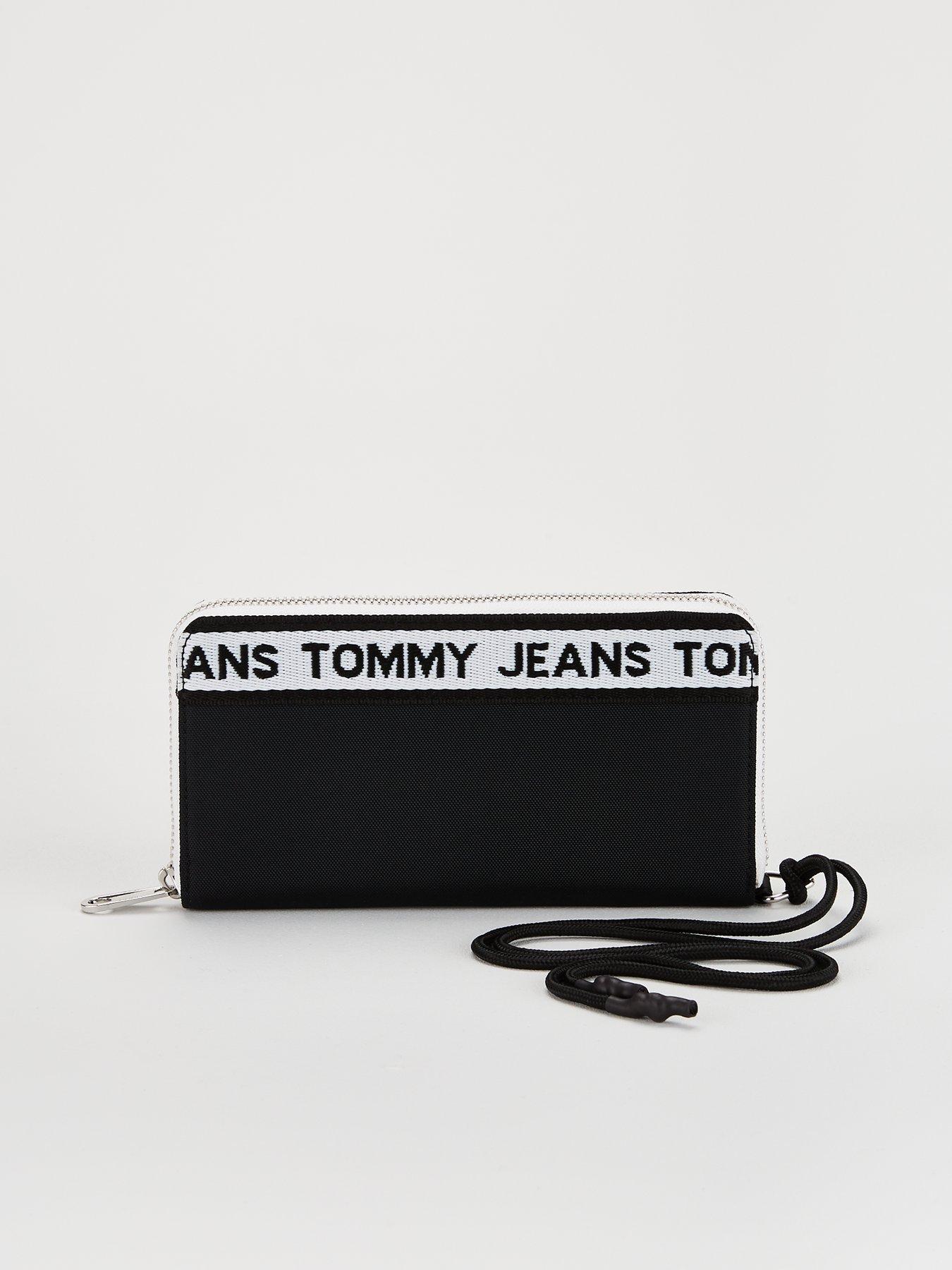 Tommy Jeans Logo Ziparound Purse review