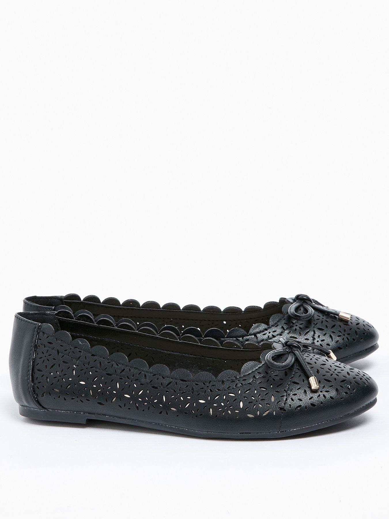 extra wide fit sliders