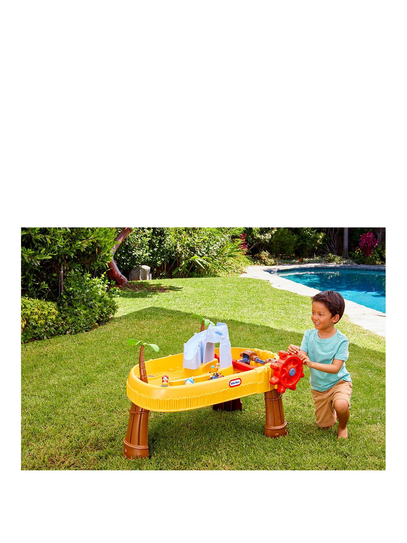 Little tikes builders bay shop sand and water table