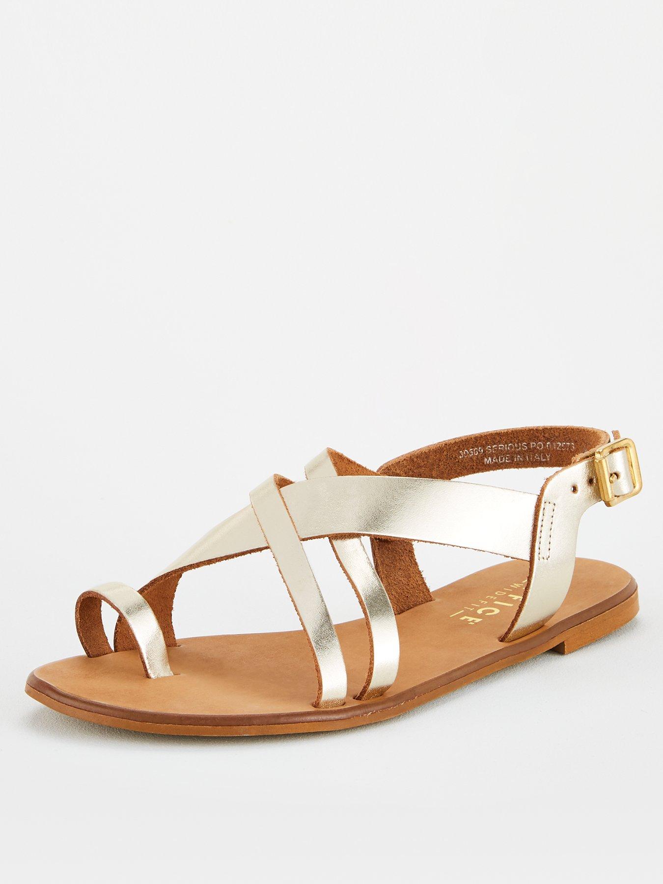 wide fit flat sandals uk