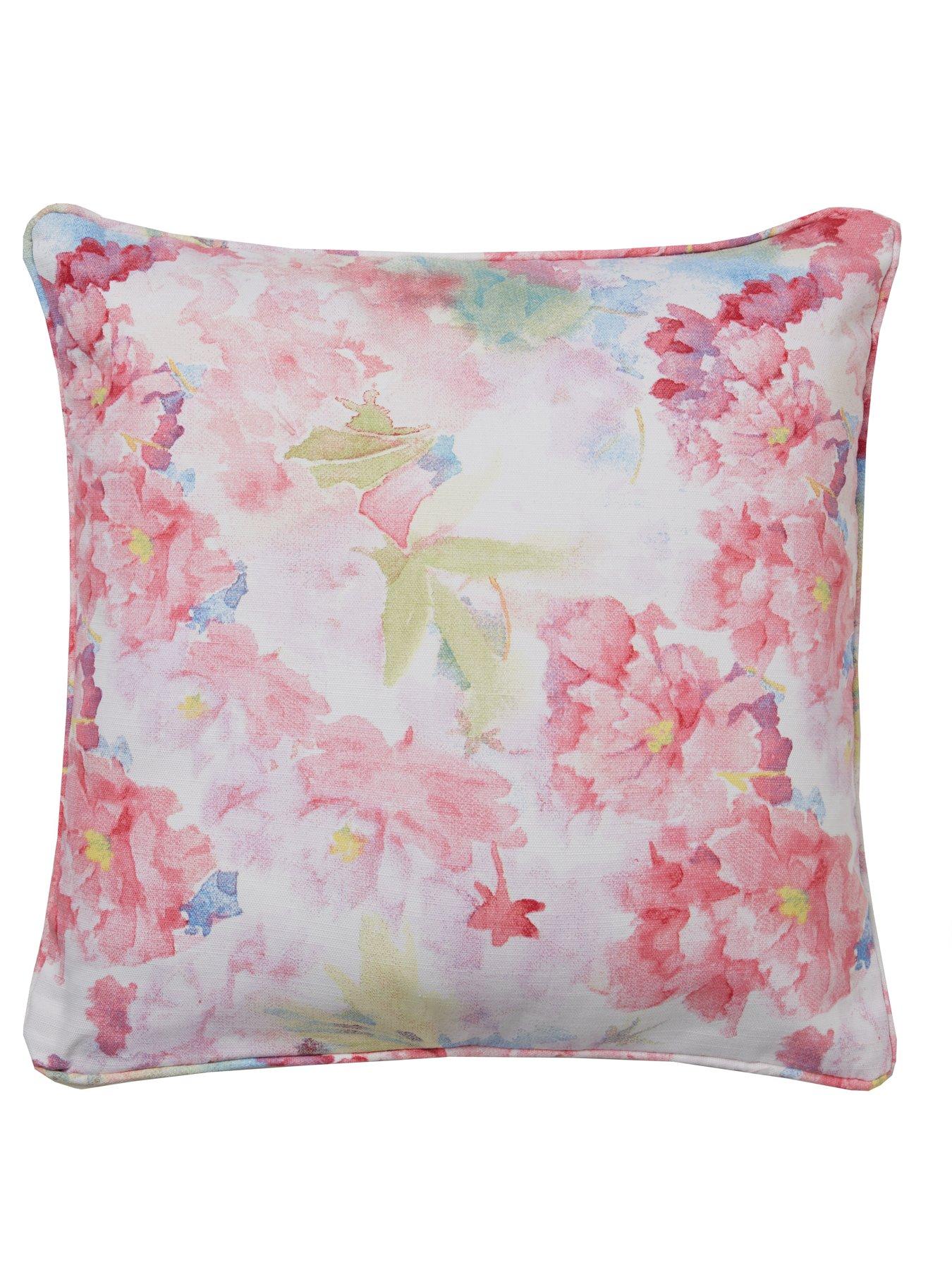 Wendy Tait Blossom Cushion (Filled) 43X43 review