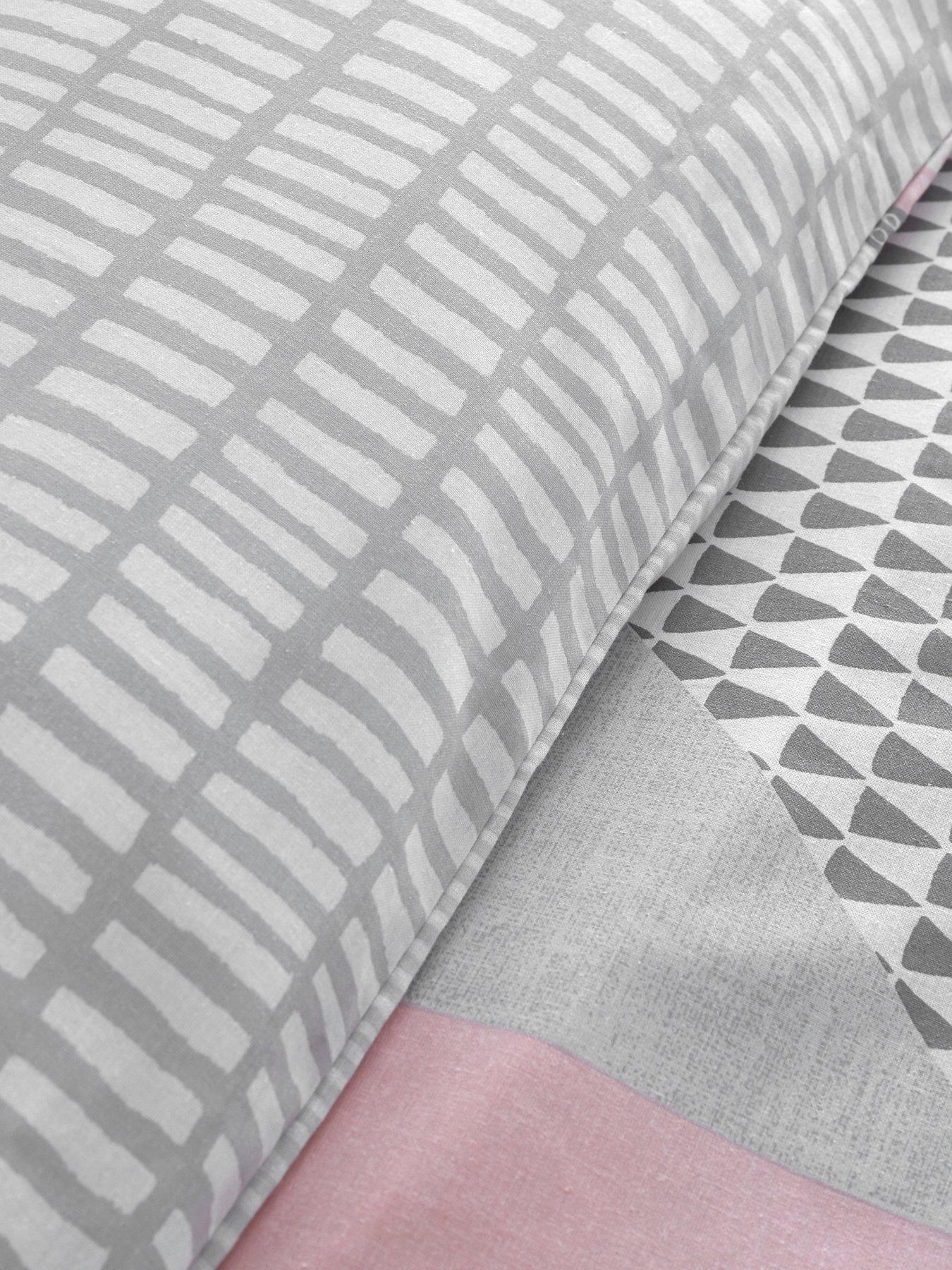 Image 4 of 5 of Catherine Lansfield Larsson Geo Duvet Cover Set - Pink