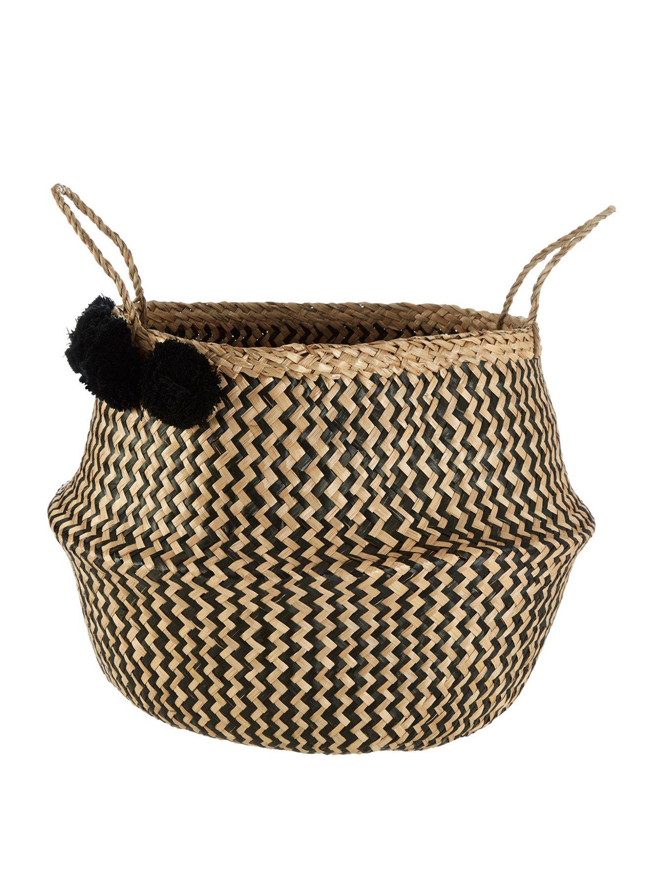 Premier Housewares Seagrass Basket With Pom Poms review