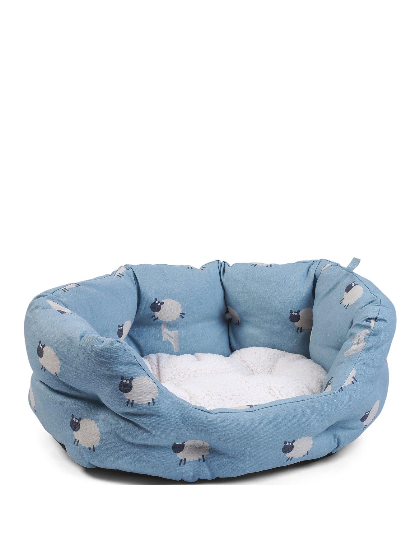 Product photograph of Zoon Counting Sheep Medium Oval Dog Bed - Medium from very.co.uk