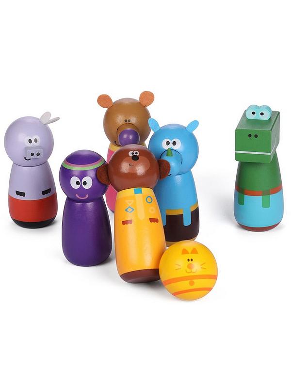 Image 4 of 4 of Hey Duggee Wooden Character Skittles