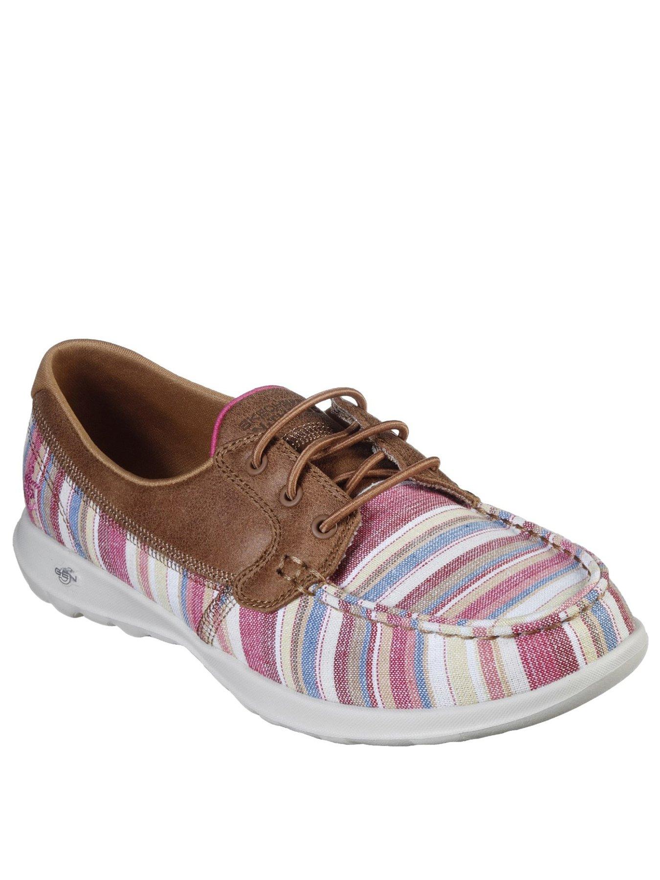 sketchers go walk boat shoes