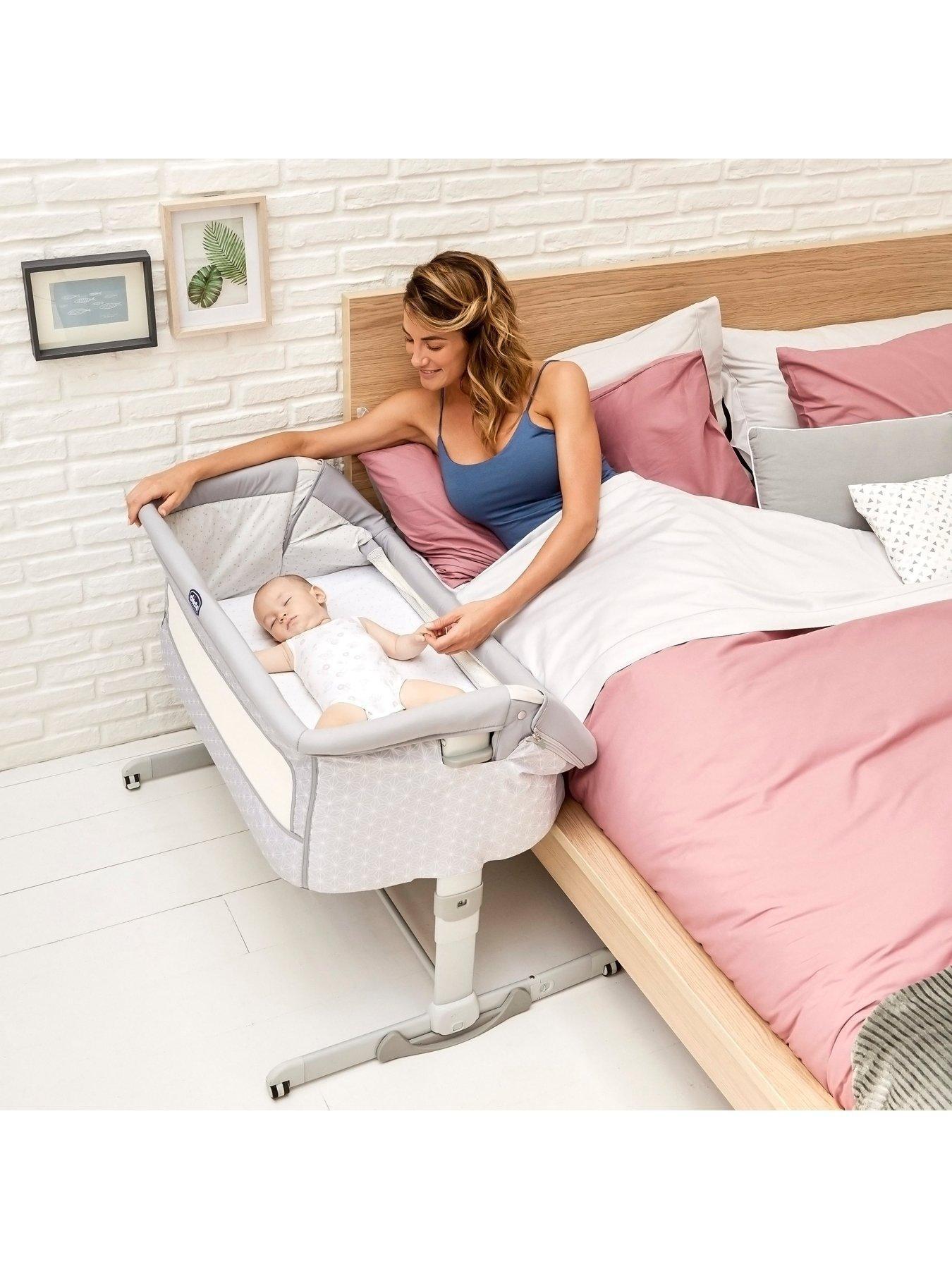 Product photograph of Chicco Next2me Crib - Dream from very.co.uk