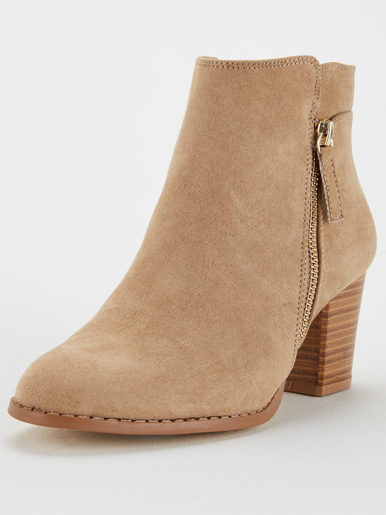 very wide fit shoes