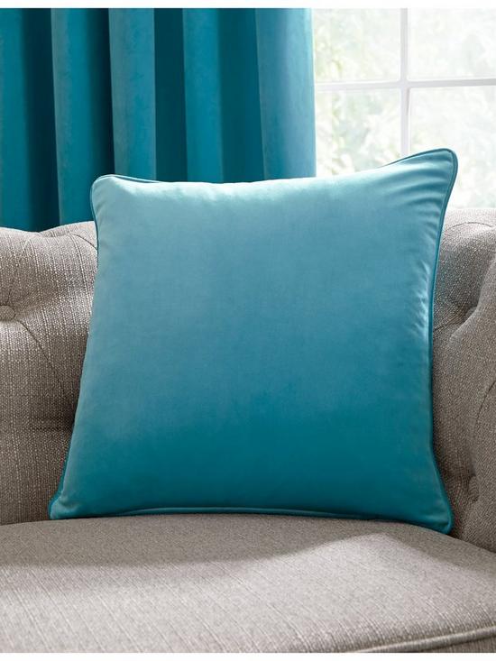 front image of laurence-llewelyn-bowen-montrose-velvet-piped-cushion