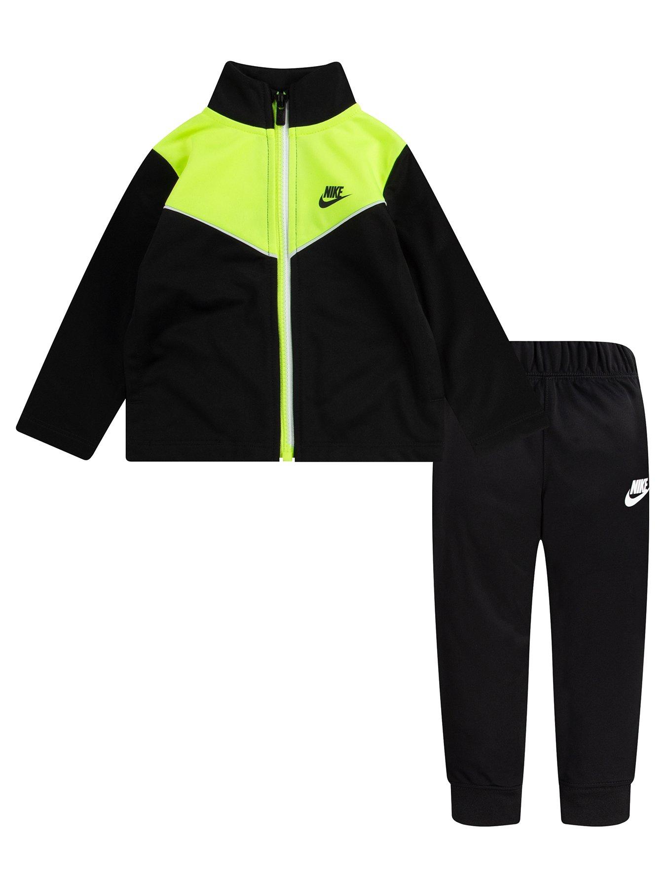 12 month nike outfits