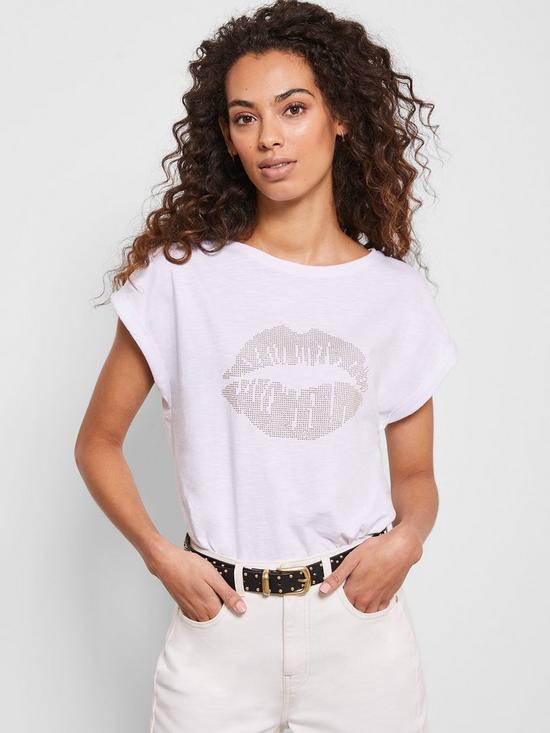 front image of mint-velvet-stud-lips-t-shirt-white