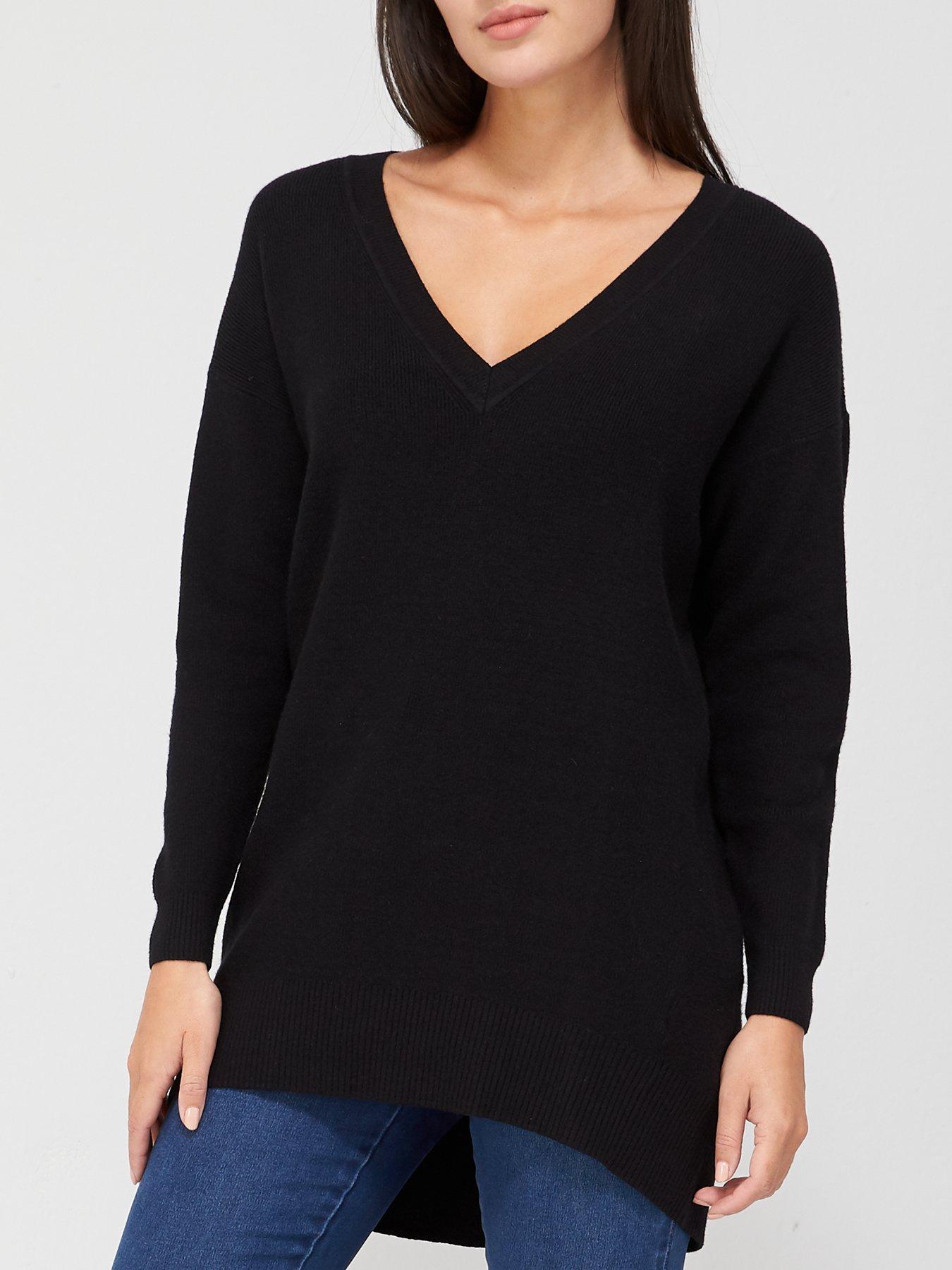 black knitted v neck jumper