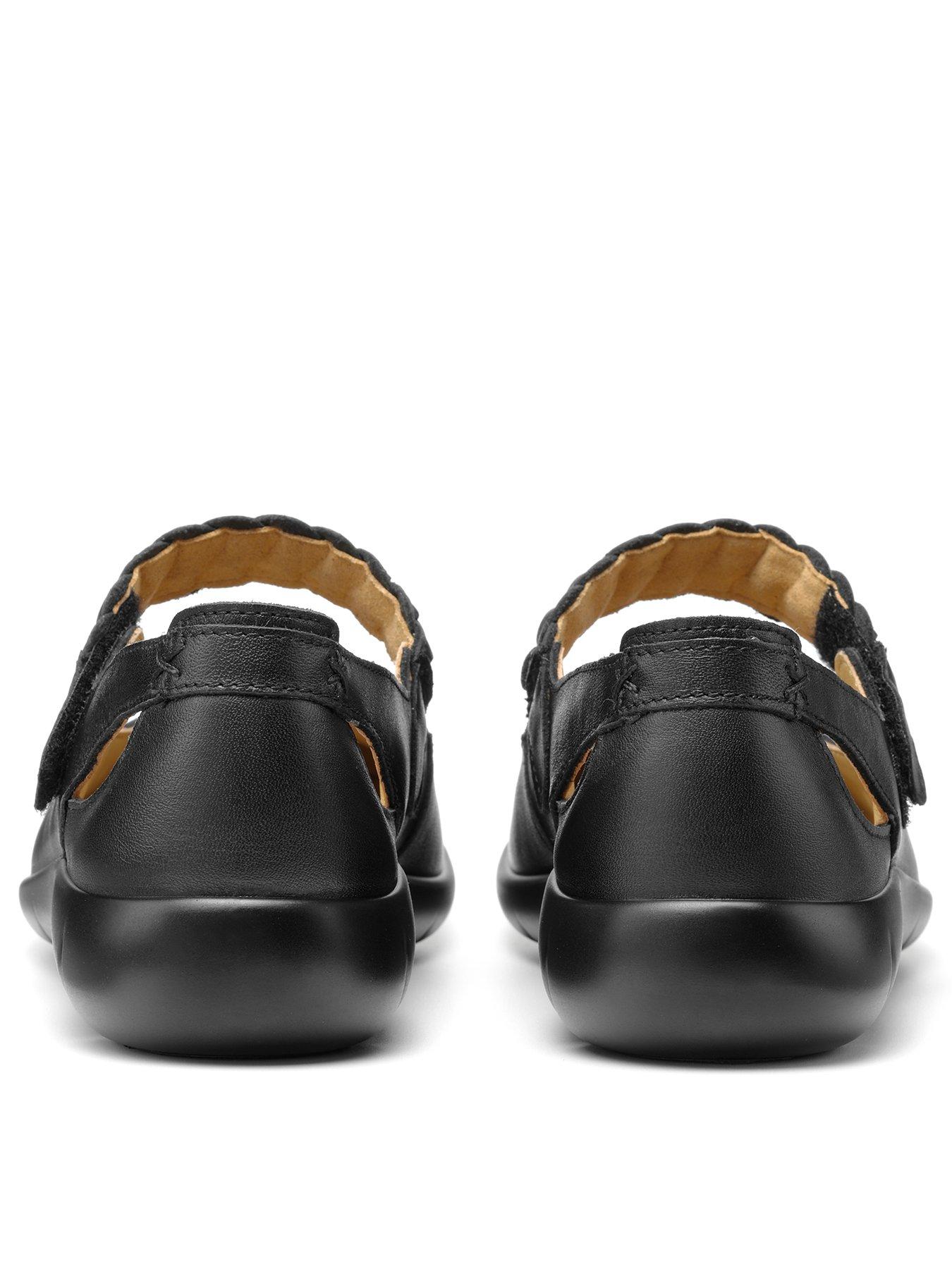 wide fit mary jane shoes uk