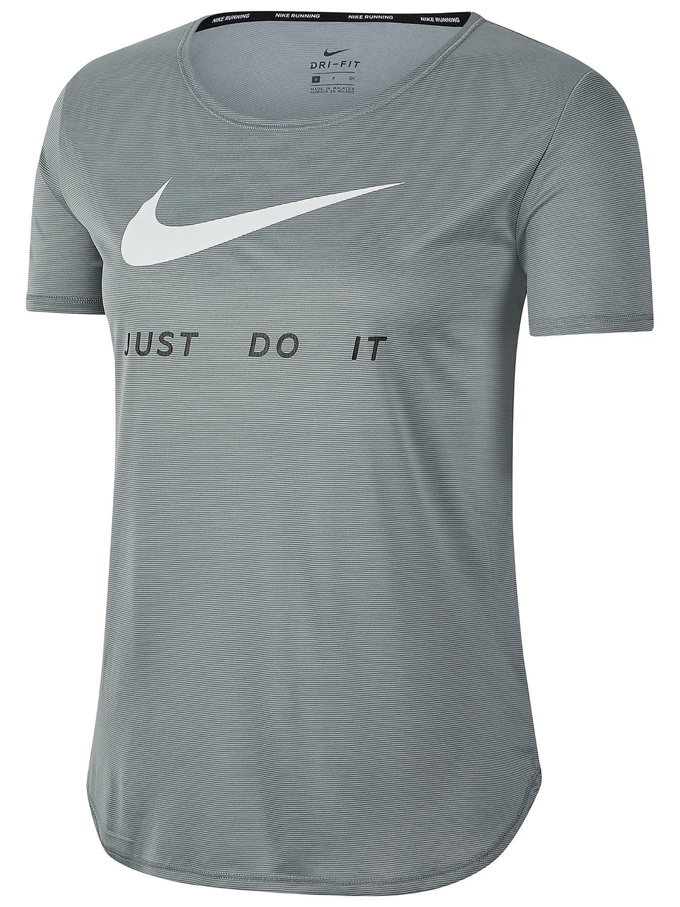 Nike Running Swoosh T-Shirt review