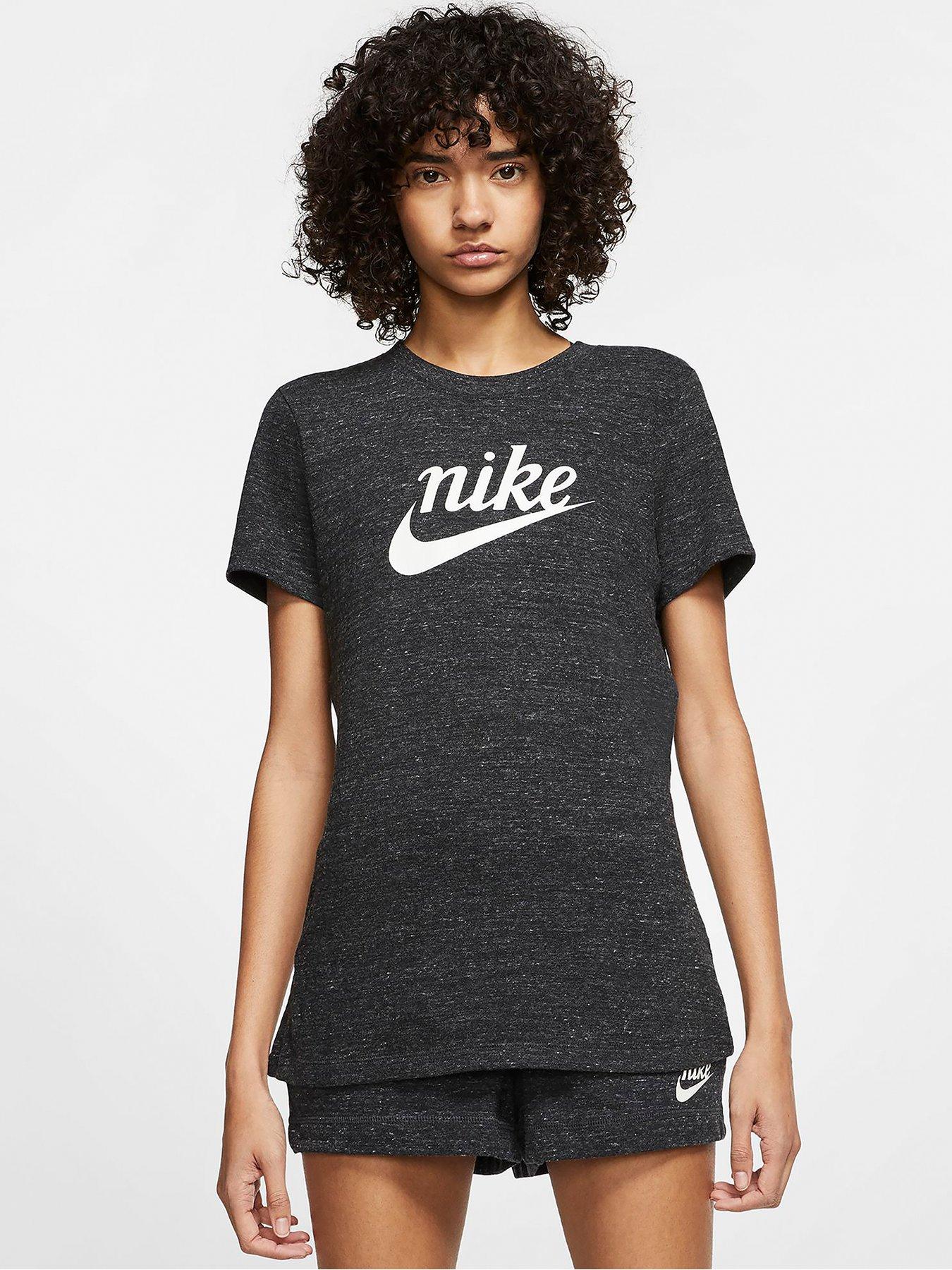 Nike Nsw Varsity T-Shirt review