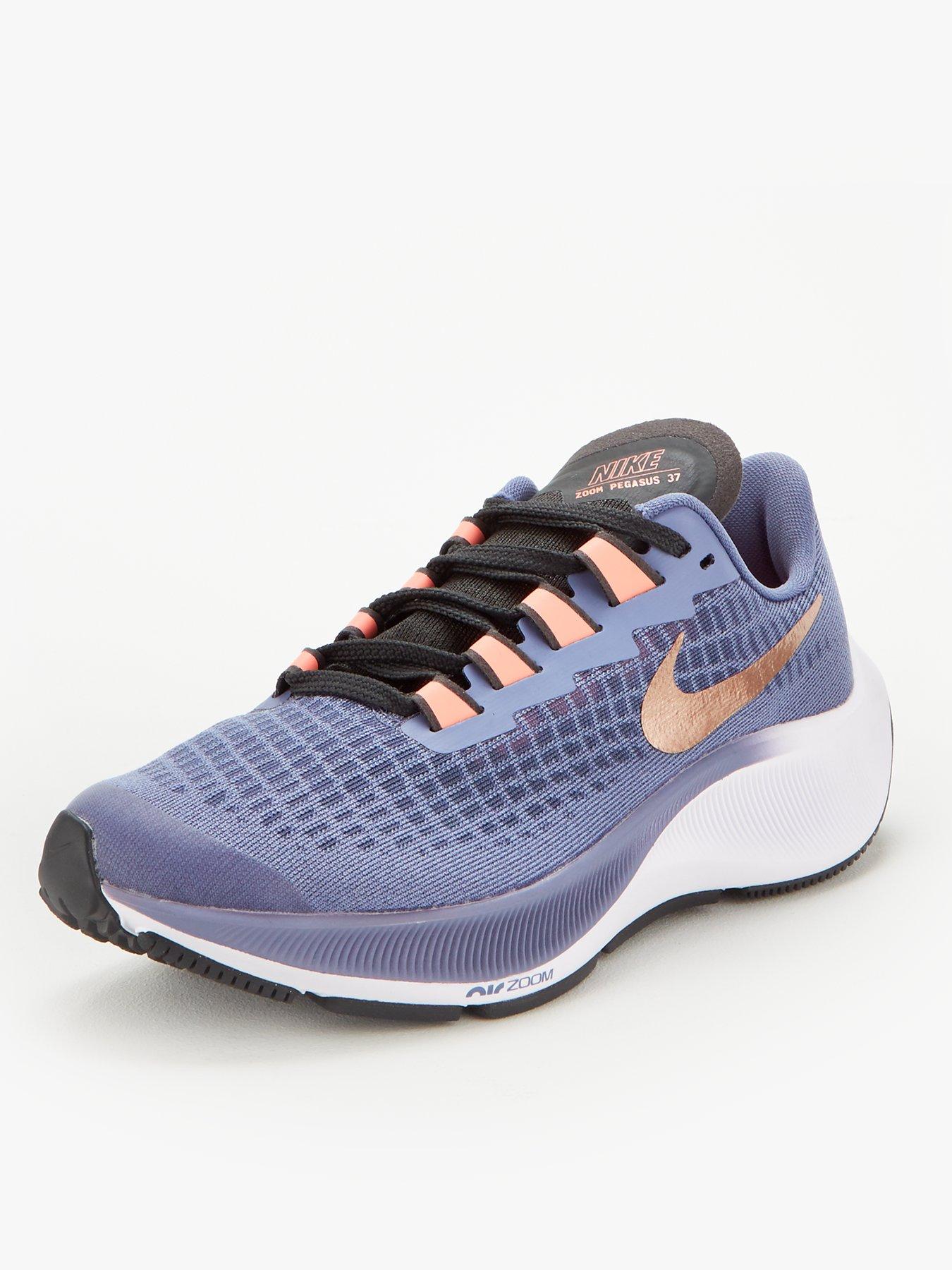 junior nike running trainers