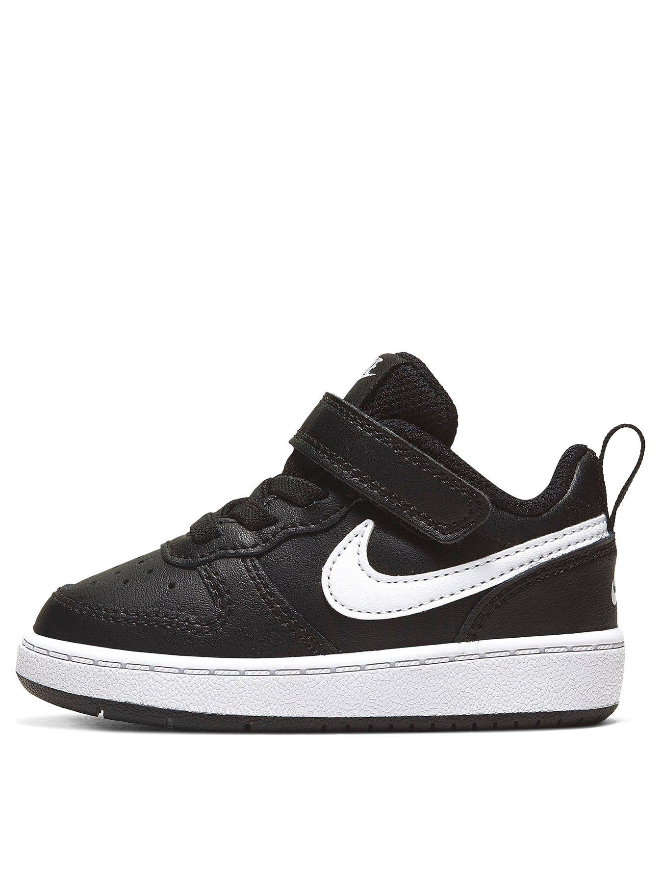 Black womens clearance nike trainers uk