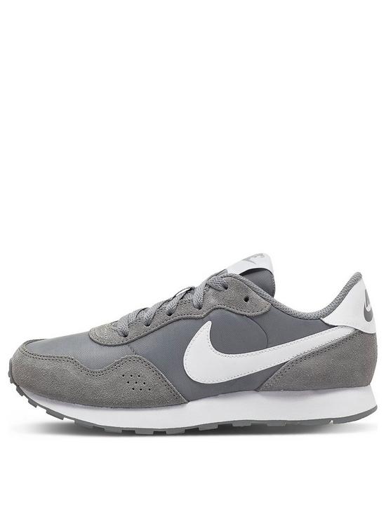front image of nike-md-valiant-junior-trainer
