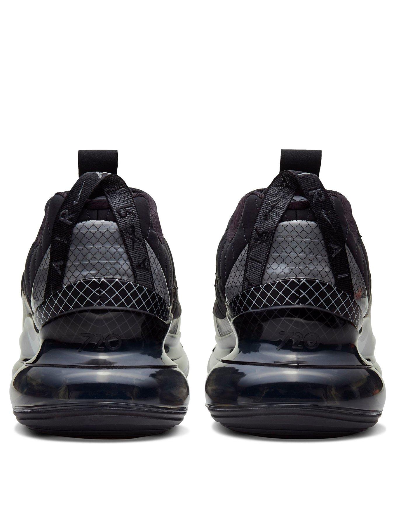 nike air max 720 818 black trainers