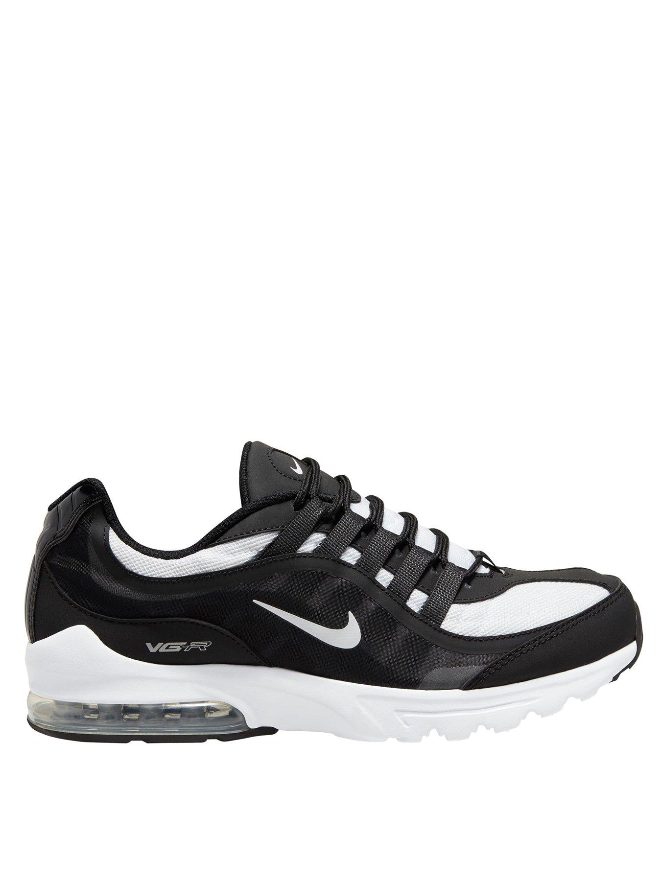 nike 240 trainers